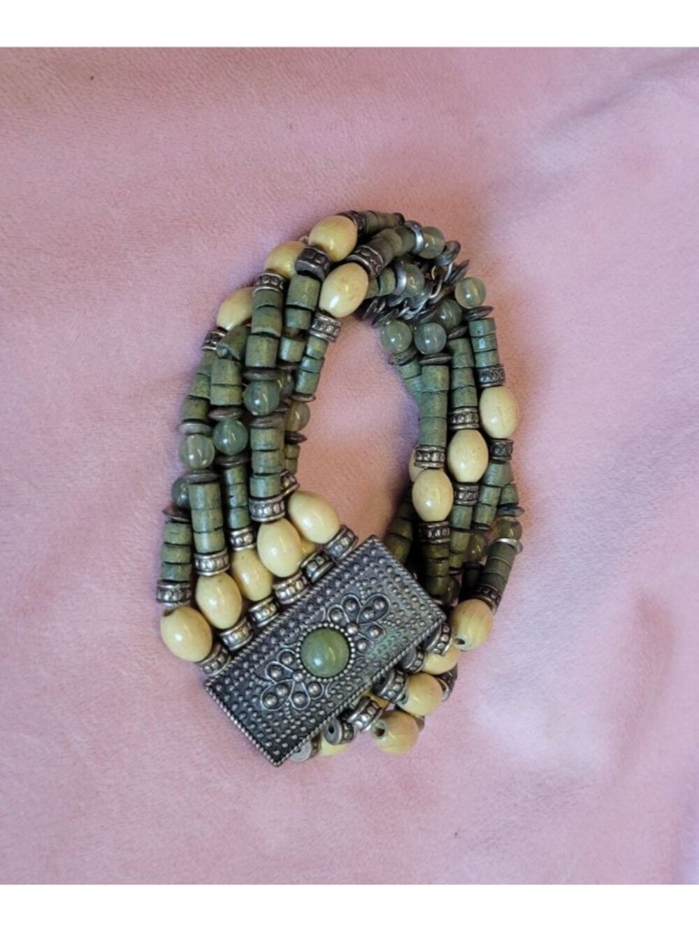 Vintage Look Silver Tone Layered Multi-strand Green Beaded Stretch Bracelet B1A